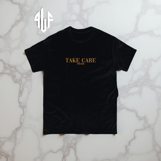 Ce t-shirt de l'album "TAKE CARE" de Drake.